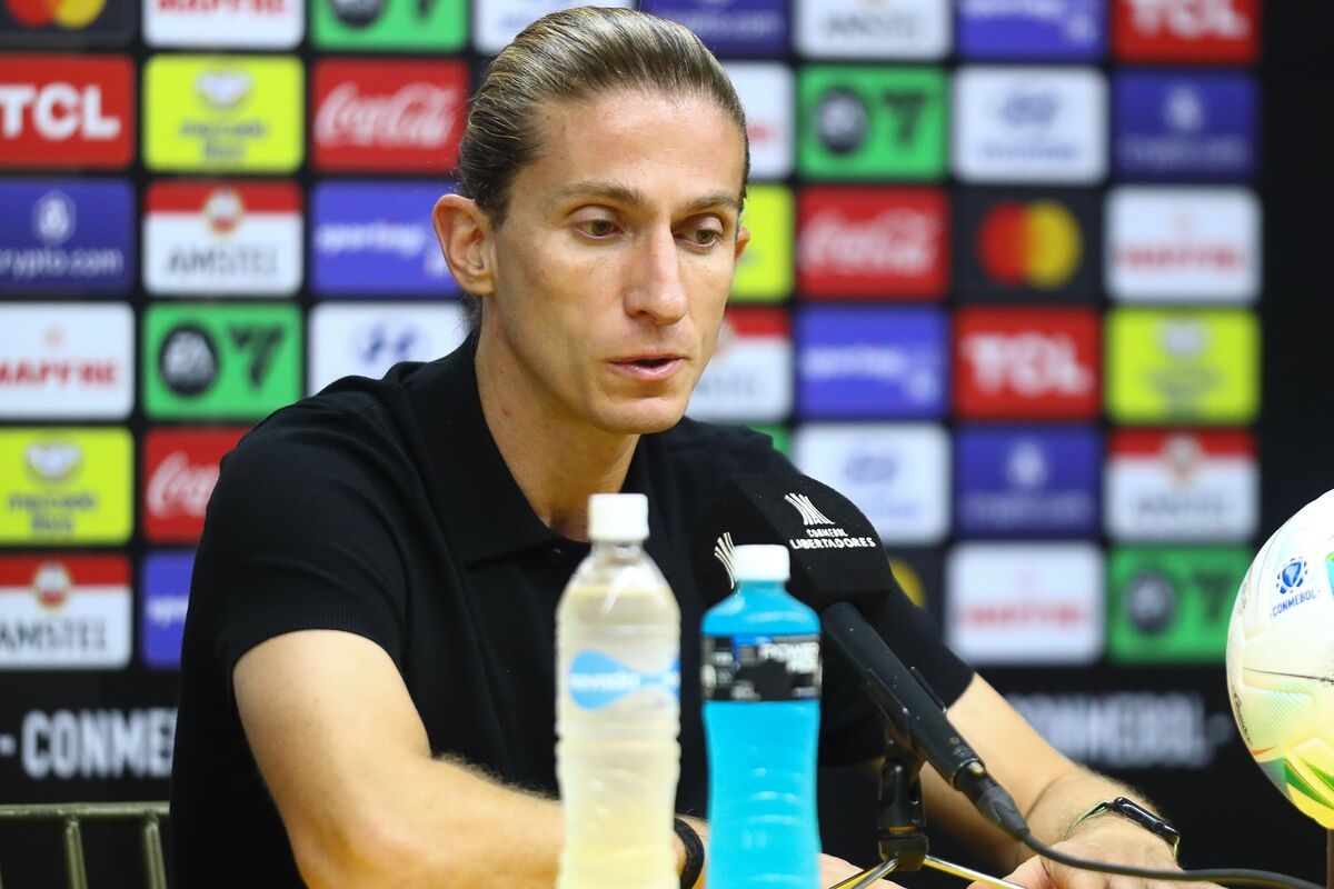 filipe-luis-sobre-situacao-de-pedro-no-flamengo:-“lamentavel”.-video