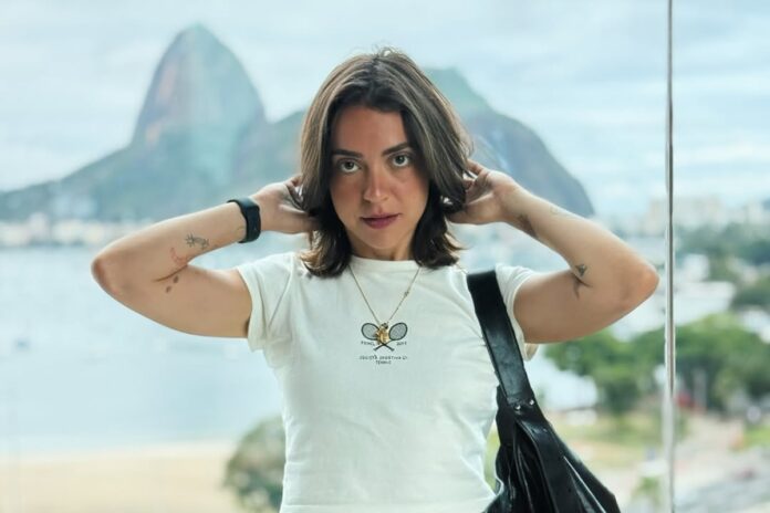 valentina-bandeira-desabafa-sobre-vida-social-e-surpreende