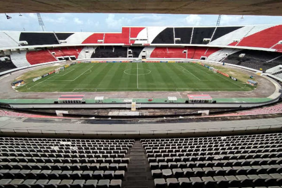 estadio-do-santa-cruz-tem-problemas-estruturais;-torcida-teme-queda