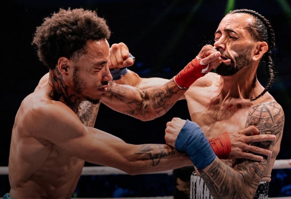 imagens-fortes:-lutador-tem-orelhada-rasgada-em-luta-boxe-sem-luvas