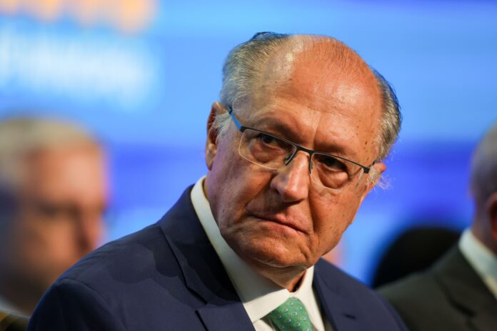 em-reuniao-sobre-tarifas,-alckmin-diz-que-ja-dialogou-com-industria-dos-eua