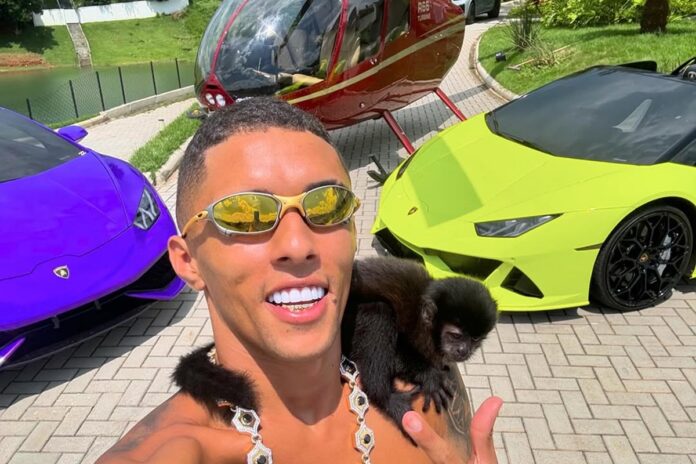 influencer-ameaca-distribuir-itens-de-luxo-na-favela-apos-polemica