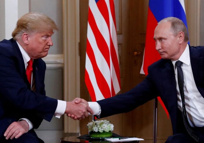analise:-trump-tenta-reescrever-historia-ao-ser-enganado-por-putin