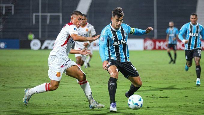 gremio-nao-perde-para-equipes-peruanas-ha-mais-de-20-anos;-veja-historico