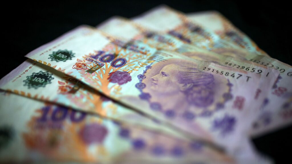 argentina-registra-seis-meses-de-superavit-orcamentario