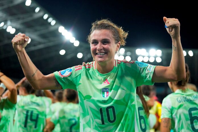 eurocopa-feminina:-com-gol-aos-90,-italia-vence-noruega-e-esta-na-semi