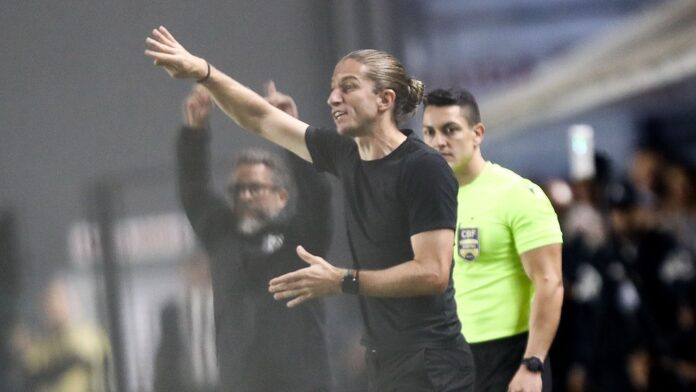 filipe-luis-se-recusa-a-comentar-situacao-de-pedro-no-flamengo:-“encerrado”