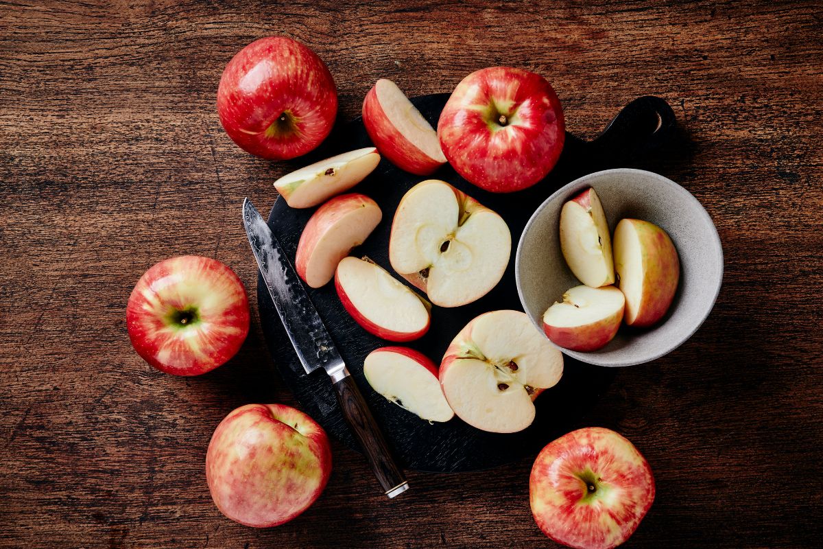 comer-uma-maca-por-dia-melhora-a-saude?-conheca-os-beneficios-da-fruta