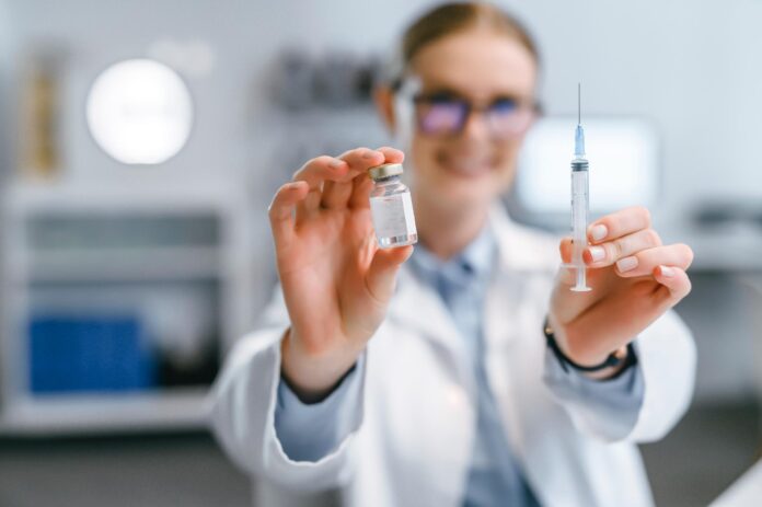 cancer:-estudo-abre-caminho-para-vacina-eficaz-contra-qualquer-tumor