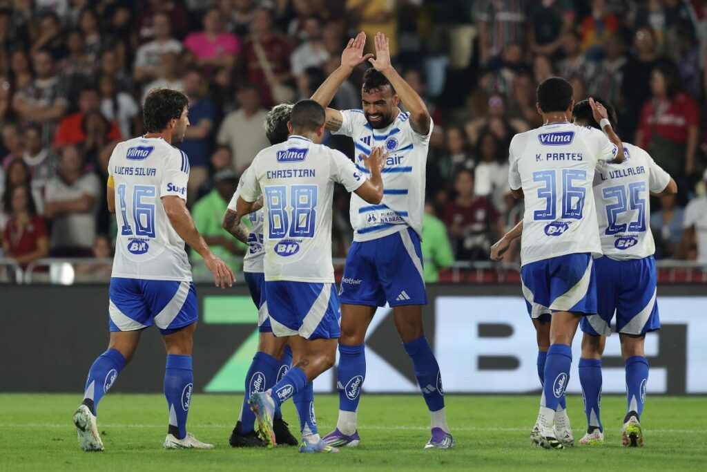 cruzeiro-retorna-a-lideranca-do-brasileirao-apos-11-anos