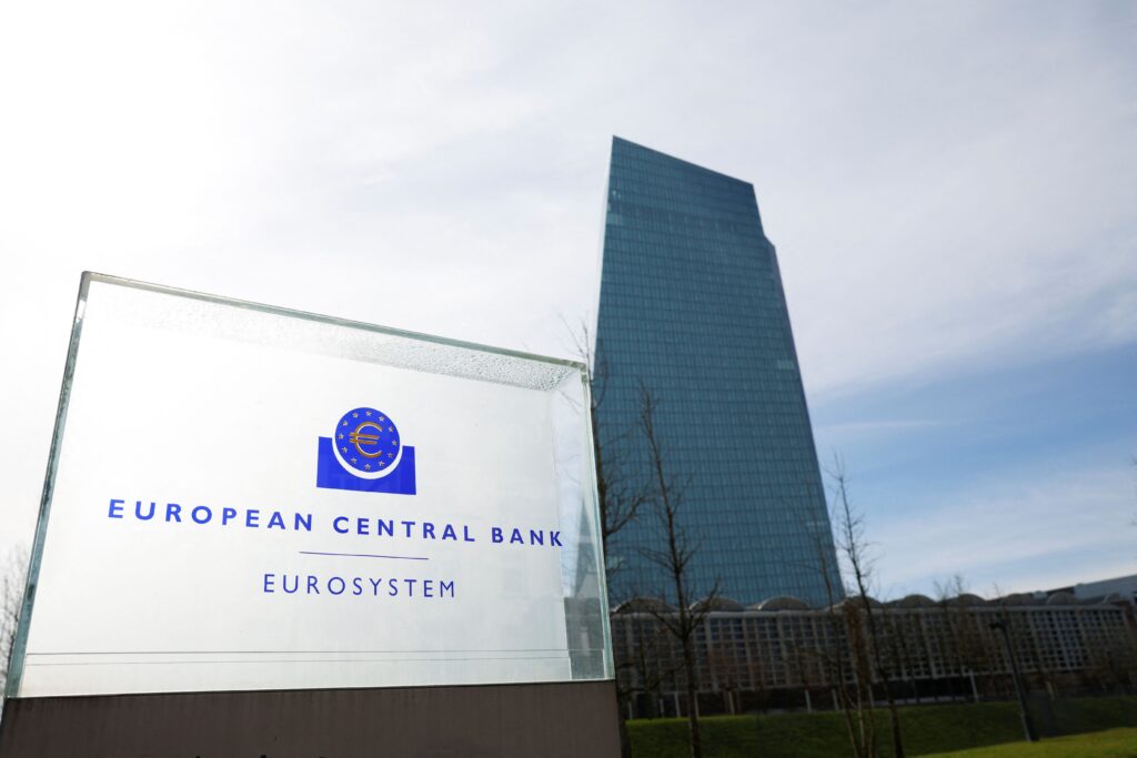 bce:-empresas-da-zona-do-euro-tem-otimismo,-mas-sentem-impacto-com-tarifas