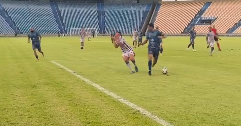 perigo!-atleta-e-atingido-por-linha-de-pipa-em-jogo-da-serie-d;-veja