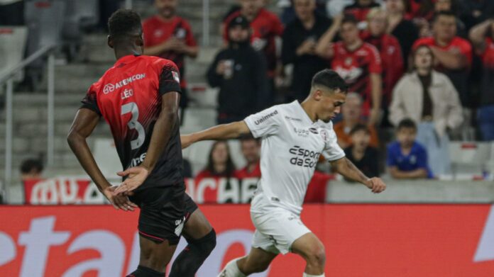 em-jogo-marcado-por-polemica,-athletico-pr-empata-com-a-ferroviaria