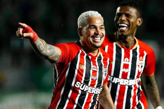 com-gol-de-luciano,-sao-paulo-vence-o-juventude-e-se-afasta-do-z-4