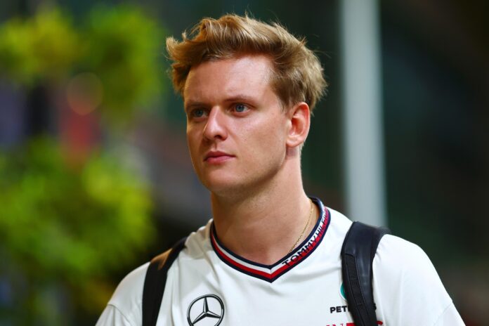 alvo-da-cadillac,-mick-schumacher-se-pronuncia-sobre-volta-a-formula-1