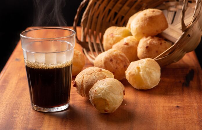 crianca-morre-apos-comer-bolo-e-pao-de-queijo-em-minas-gerais