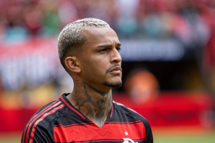 de-saida-para-a-roma,-wesley-nao-treina-com-elenco-do-flamengo