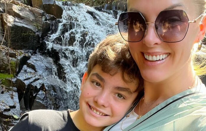 ana-hickmann-se-declara-para-o-filho-de-11-anos:-“meu-tesouro”