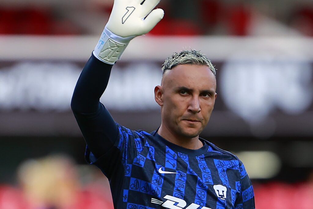 multicampeao-pelo-real-madrid-e-apresentado-no-pumas,-do-mexico