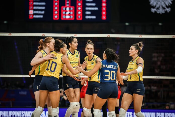 volei:-brasil-vence-japao-no-tie-break-e-vai-a-final-contra-a-italia