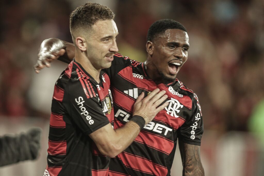 flamengo-vence-o-atletico-mg-e-reassume-a-lideranca-do-brasileiro