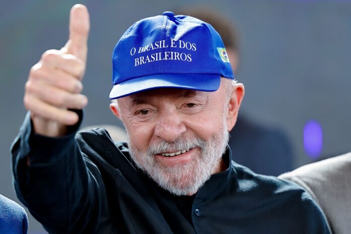 lula-ironiza-discurso-da-direita:-“brasil-acima-de-tudo,-mas-antes-os-eua”