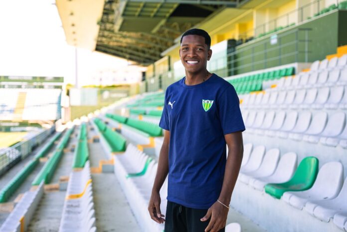 clube-portugues-anuncia-contratacao-de-joia-do-botafogo