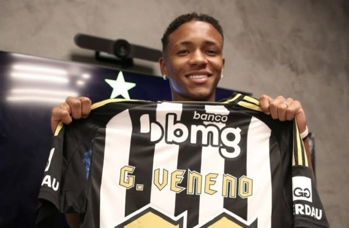 joia-de-16-anos-do-atletico-mg-se-muda-para-casa-de-r$-2,5-milhoes