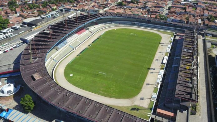 csa-x-vasco:-escalacoes-e-onde-assistir-ao-jogo-da-copa-do-brasil
