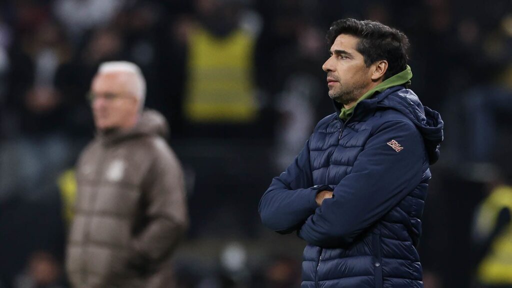 abel-ferreira-detona-arbitragem-de-classico-entre-palmeiras-e-corinthians
