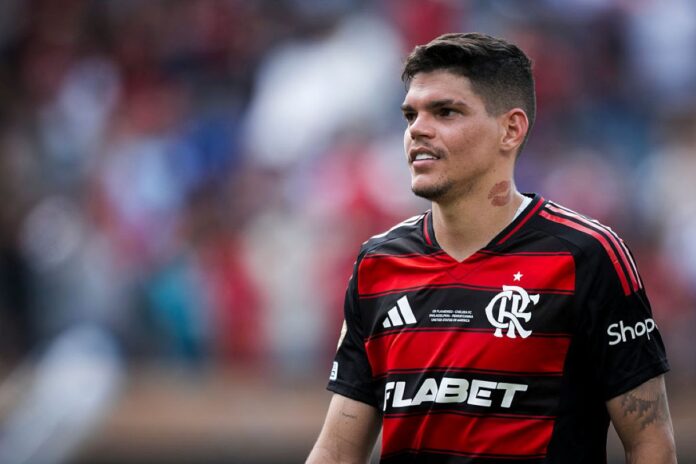 ayrton-lucas-esta-de-volta-para-duelo-da-copa-do-brasil-contra-o-galo