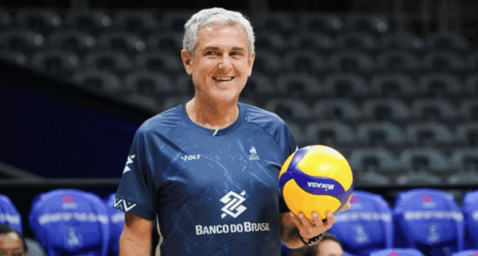 volei:-ze-roberto-anuncia-convocacao-para-treinos-de-olho-no-mundial