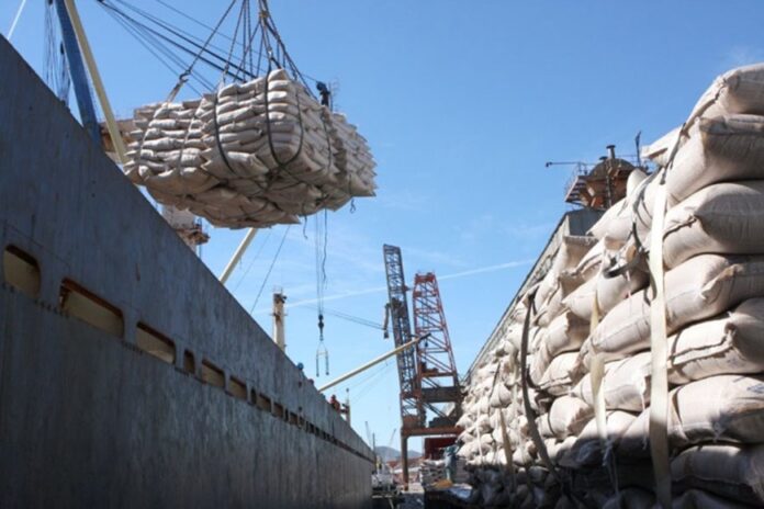 balanca-comercial-brasileira-tem-superavit-de-us$-7-bilhoes-em-julho