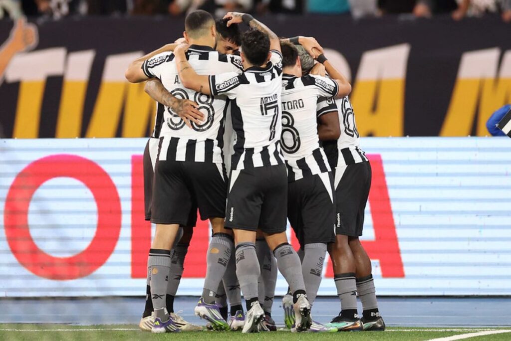 campeao-da-libertadores,-botafogo-concorre-ao-premio-de-clube-do-ano