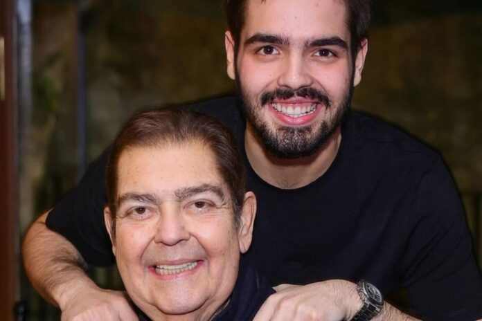 joao-silva-estreia-programa-no-sbt-em-meio-a-internacao-de-faustao