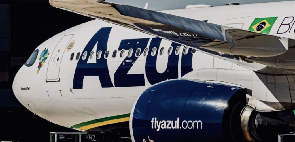 aviao-da-azul-faz-pouso-de-emergencia-em-brasilia-apos-ameaca-de-bomba