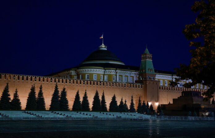 ataque-de-drones-da-ucrania-deixa-tres-mortos-em-moscou,-diz-russia