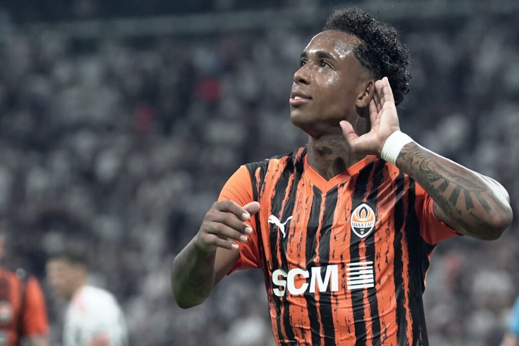 ex-palmeiras-recebe-proposta-milionaria-de-clube-da-premier-league