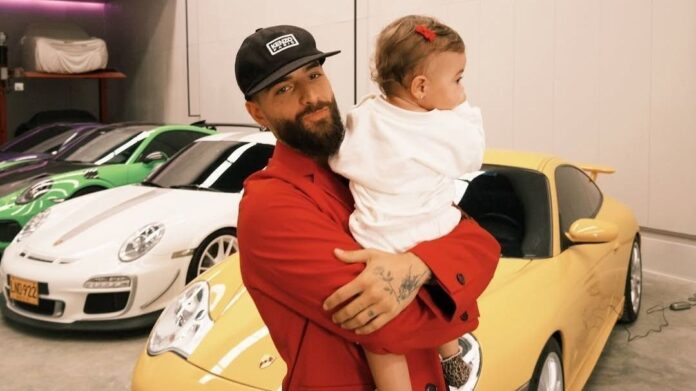 maluma-da-“bronca”-em-mae-por-levar-bebe-para-seu-show