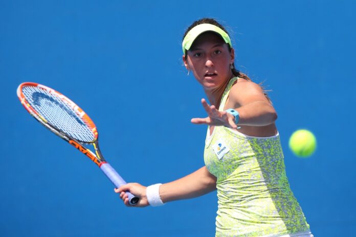 stefani-e-babos-vencem-na-estreia-e-vao-as-oitavas-em-cincinnati