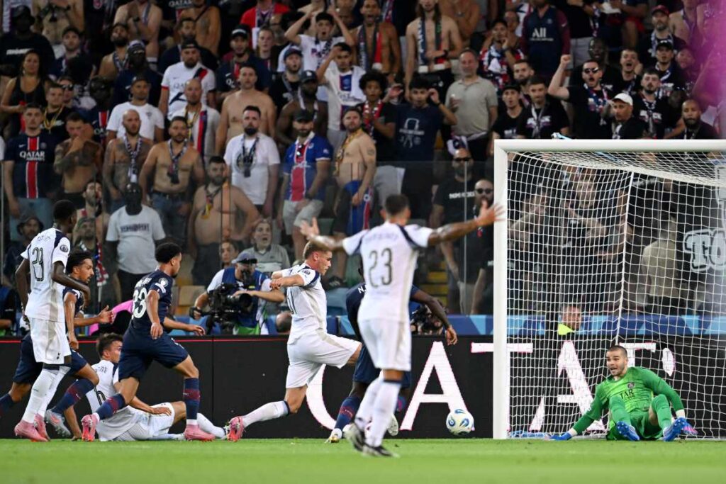 substituto-de-donnarumma-falha-em-sua-estreia-no-psg;-confira
