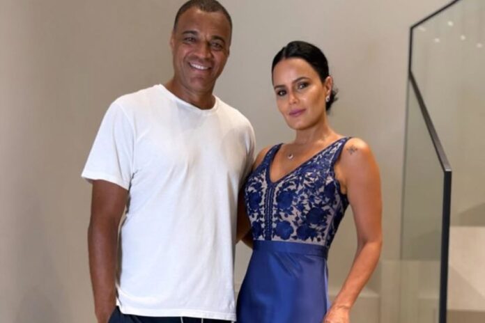 denilson-recria-pedido-de-casamento-de-cr7-e-diverte-a-web;-confira