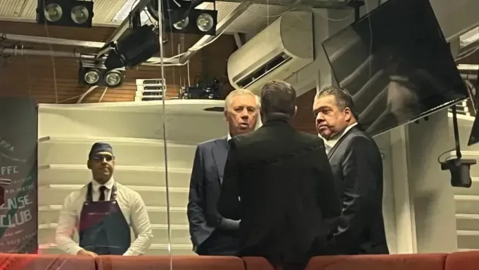 ancelotti-marca-presenca-no-maracana-para-acompanhar-flamengo-x-inter