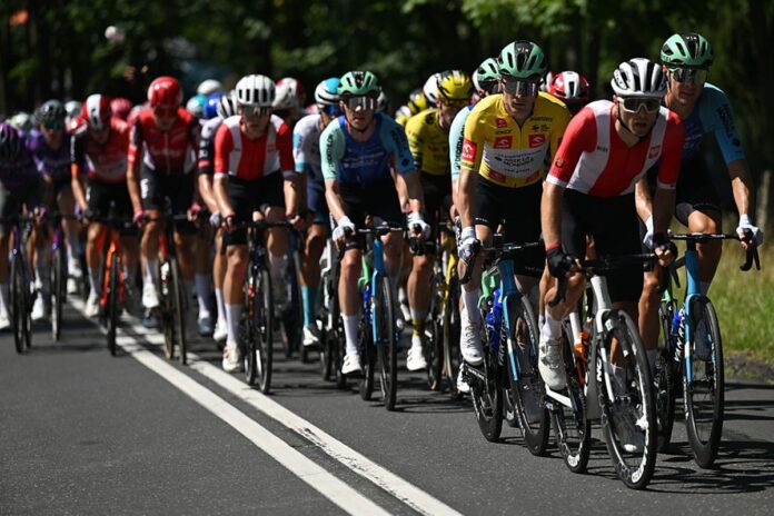 alem-do-esporte:-metropoles-endurance-cycling-tera-espaco-para-familia