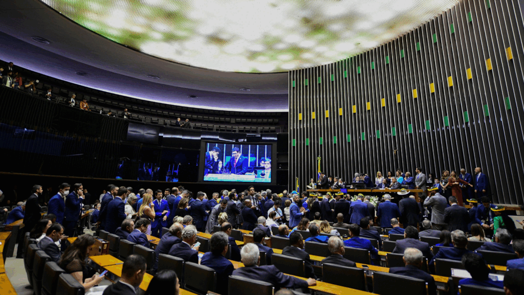 oposicao-cogita-priorizar-pec-das-prerrogativas-por-maior-apoio-do-centrao
