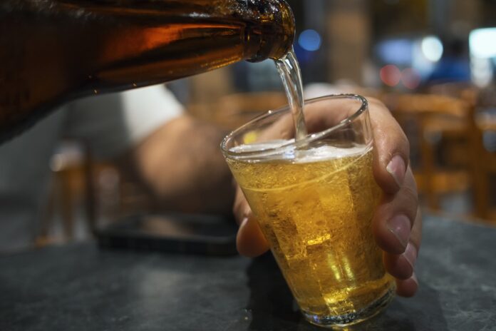 o-alcool-encolhe-o-cerebro?-entenda-o-que-diz-a-ciencia