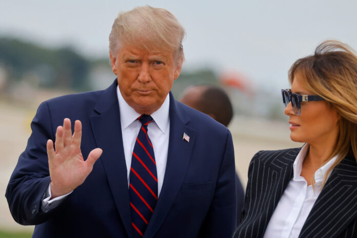 trump-entregou-carta-de-melania-a-putin-durante-cupula,-dizem-fontes