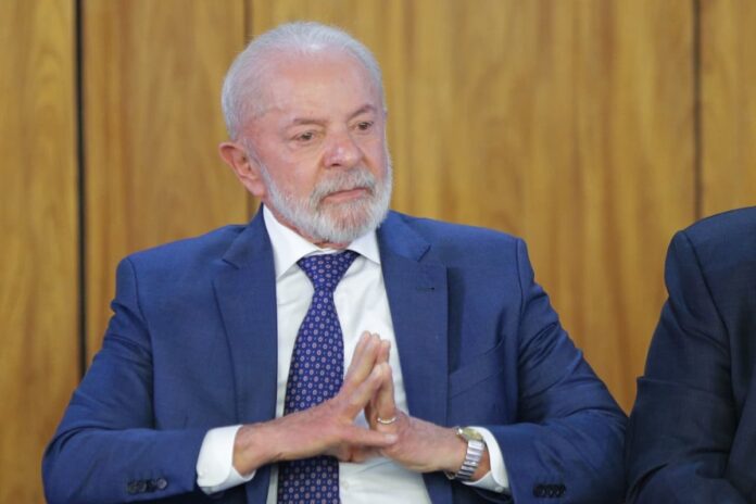 tarifaco:-entenda-a-linha-de-credito-de-r$-30-bi-anunciada-por-lula