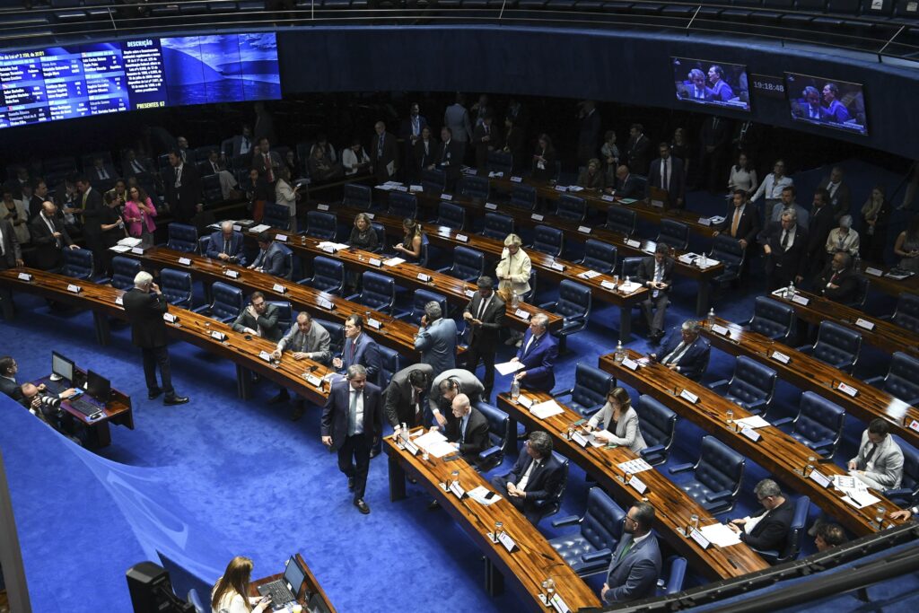 senado-edita-regras-para-uso-de-ia,-mas-desobriga-gabinetes-de-segui-las