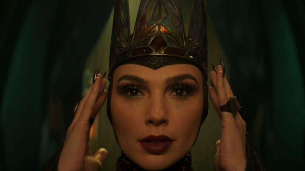 gal-gadot-diz-que-questao-politica-levou-“branca-de-neve”-ao-fracasso